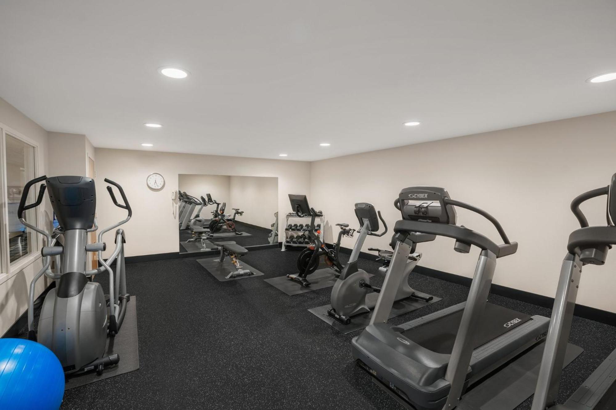 Holiday Inn Express & Suites Hayward By Ihg Exteriér fotografie