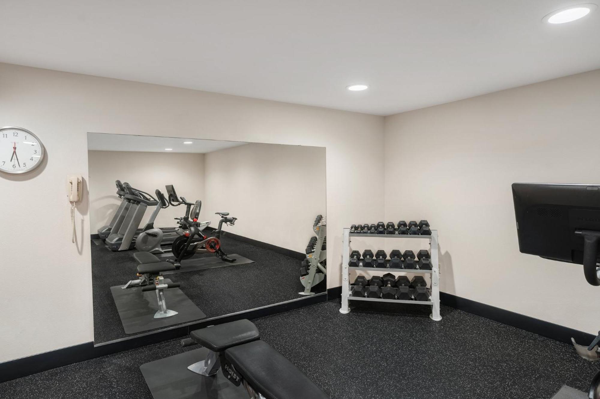 Holiday Inn Express & Suites Hayward By Ihg Exteriér fotografie