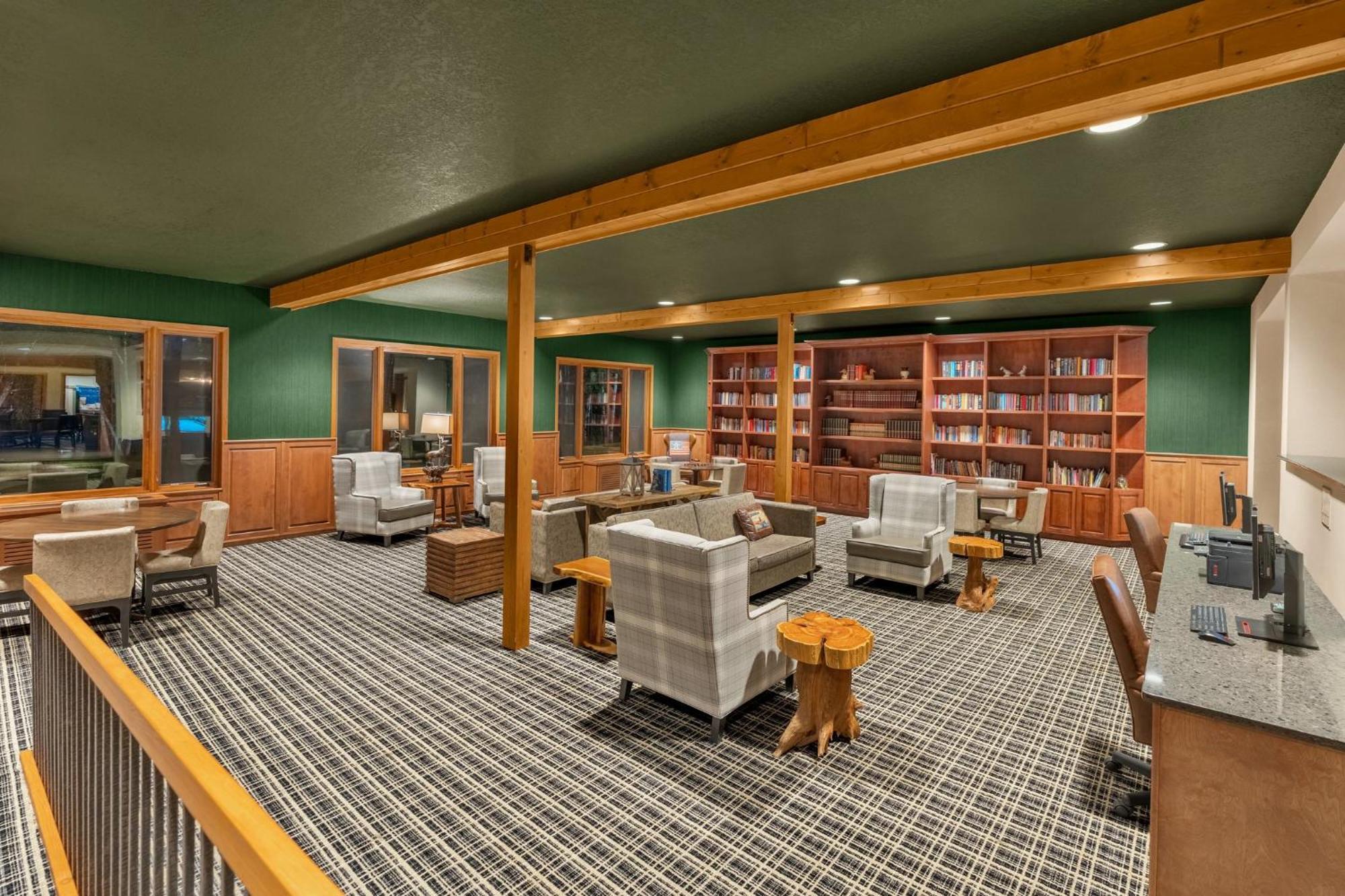 Holiday Inn Express & Suites Hayward By Ihg Exteriér fotografie