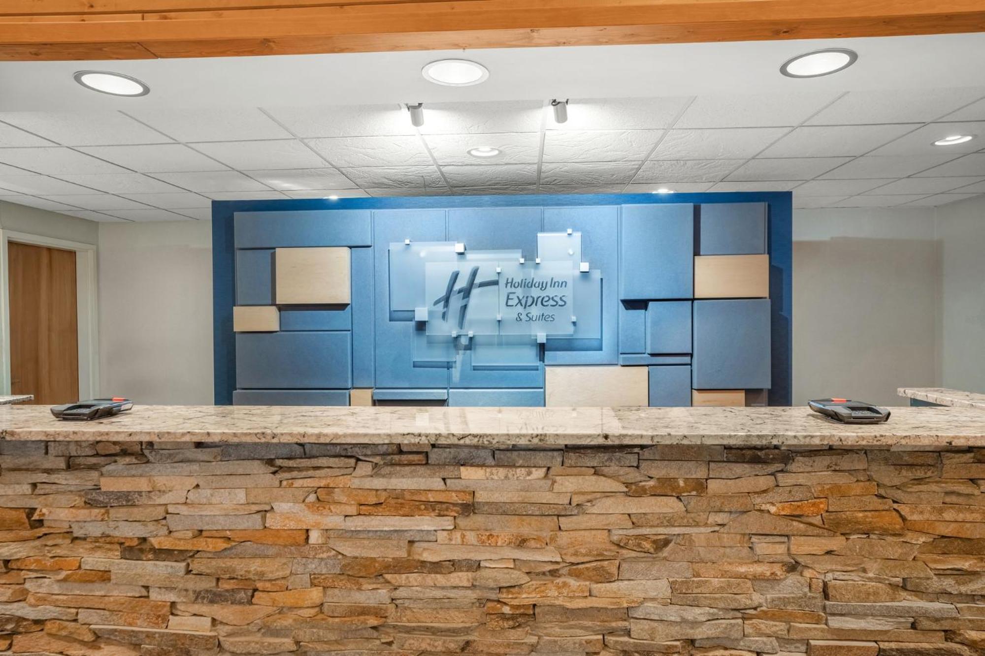 Holiday Inn Express & Suites Hayward By Ihg Exteriér fotografie