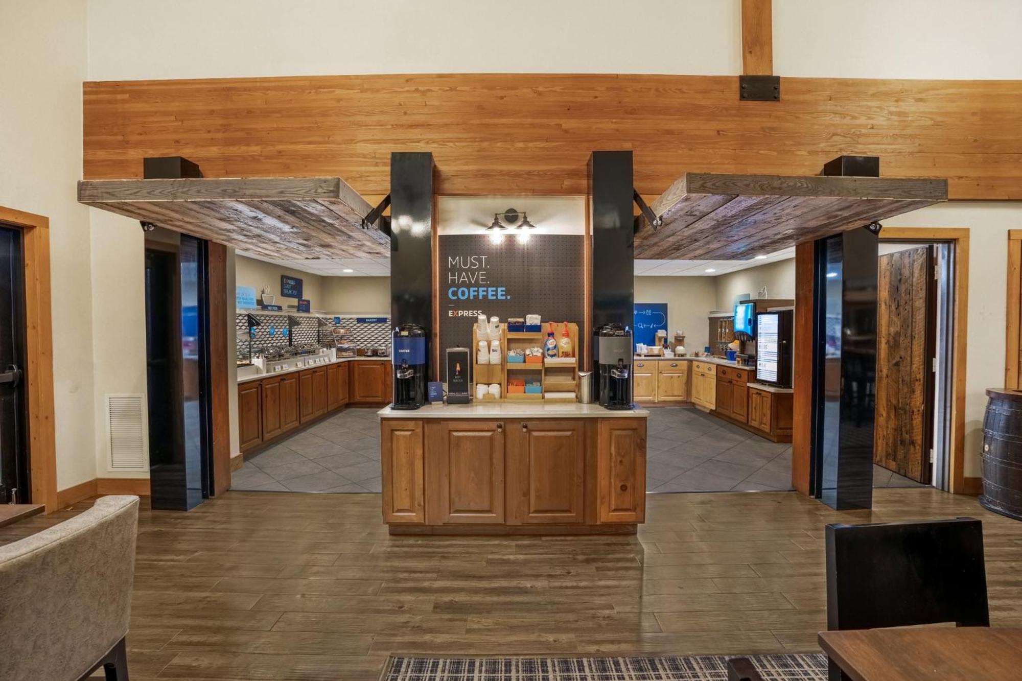 Holiday Inn Express & Suites Hayward By Ihg Exteriér fotografie