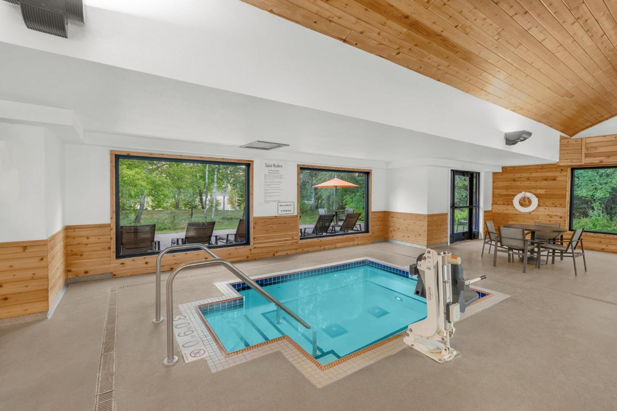 Holiday Inn Express & Suites Hayward By Ihg Exteriér fotografie
